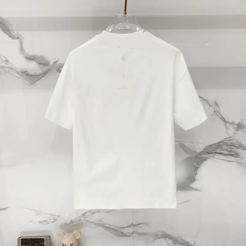 『S-4XL』お気に入り スタイリッシュ デイリー快適 軽量 合わせやすいＴシャツ
