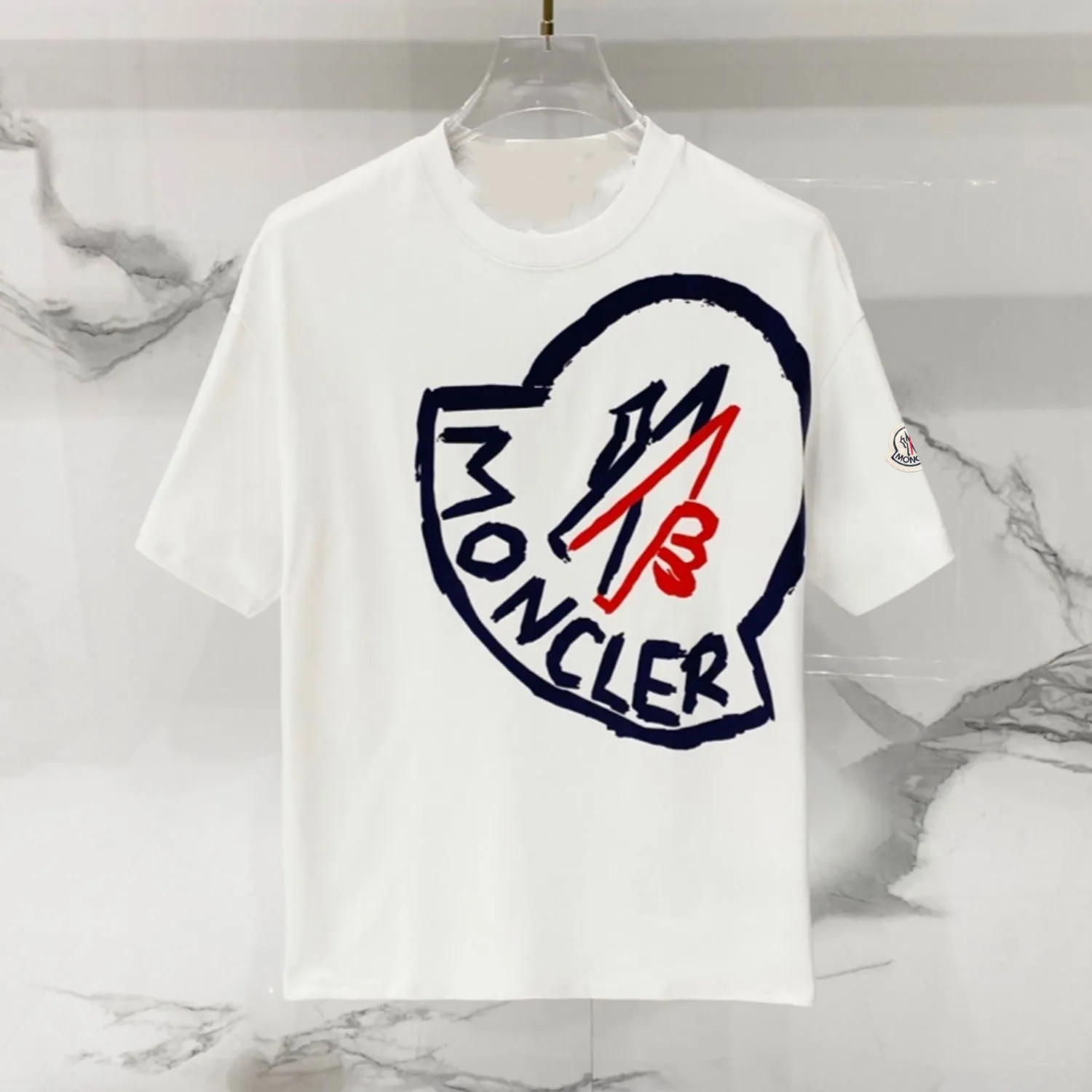 『S-4XL』お気に入り スタイリッシュ デイリー快適 軽量 合わせやすいＴシャツ