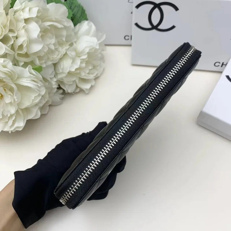 売り切れ必至 軽量 高品質 魅力的 シンプル 合わせやすい デザイン満点  財布