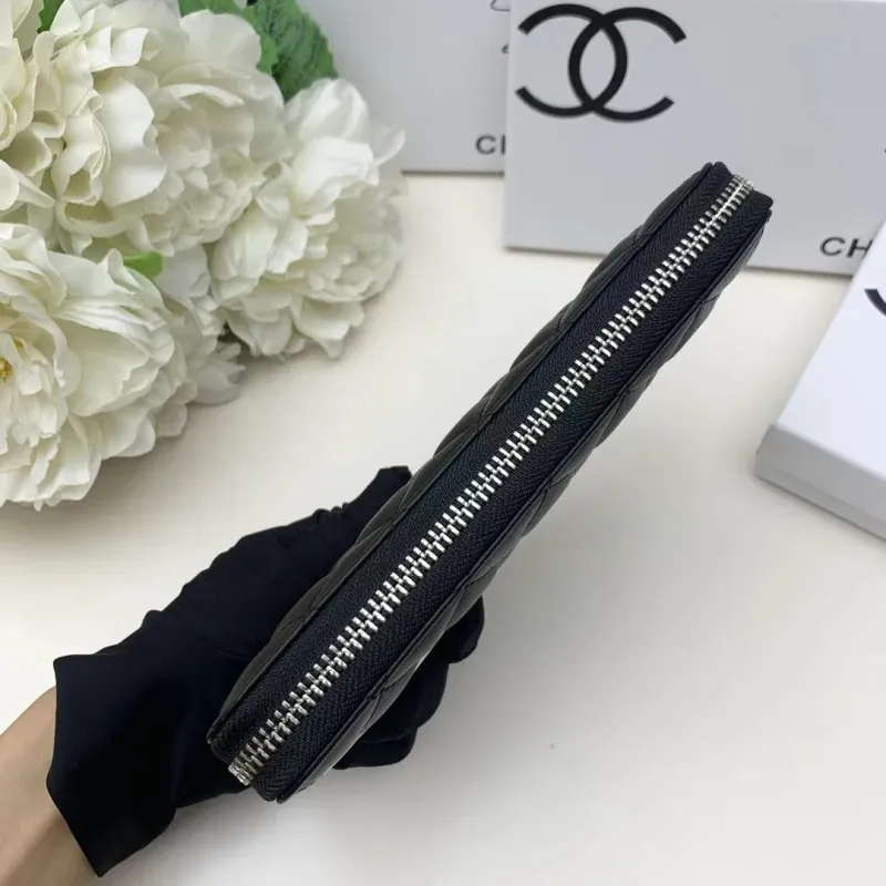 売り切れ必至 軽量 高品質 魅力的 シンプル 合わせやすい デザイン満点  財布