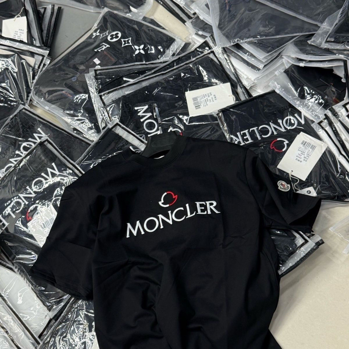 【M-4XL】通気性、ファッショナブル、カジュアル、シンプル、ユニセックス、軽量、クールなトレンドのTシャツ