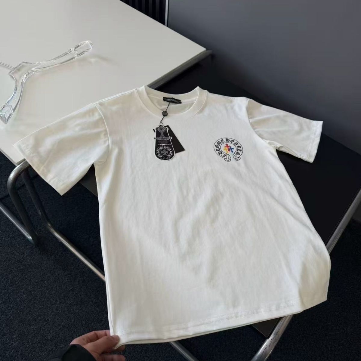 【S-2XL】高品質で丈夫な刺繍入りクルーネックプルオーバー半袖Tシャツ