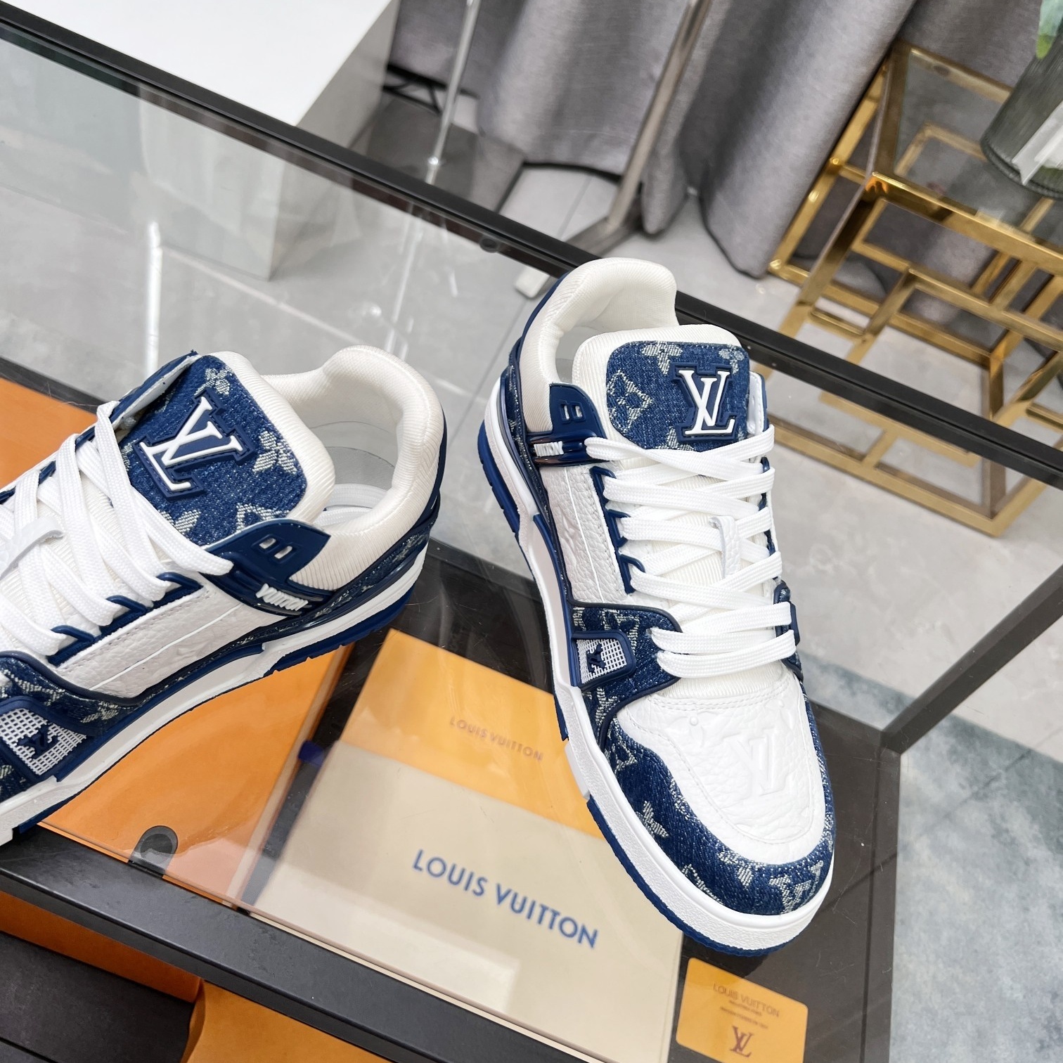 【L030】Louis Vuitton ルイ・ヴィトン スニーカー モノグラム　デニム