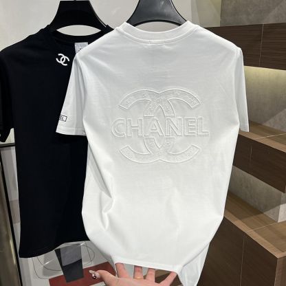 春夏メンズカジュアル万能トレンド刺繍入りクルーネックTシャツ、シンプルな半袖