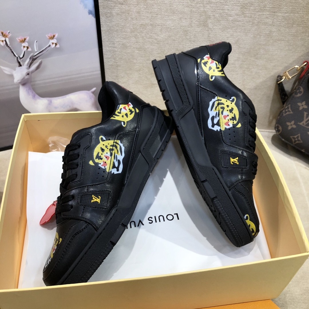 【L010】ルイ・ヴィトン Louis Vuitton Trainer Sneaker Nigo Plain Calf Leather "Noir"