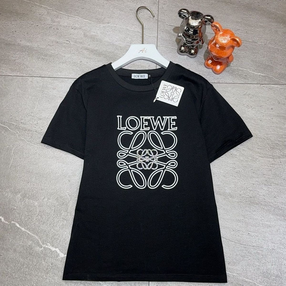 おしゃれなプリント柄のラウンドネック、ゆったりとしたカジュアルな半袖Tシャツトップス