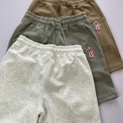 『S-5XL』刺繍入りのカジュアルなアスレチックショーツ、流行の夏のゆったりとした五点パンツ