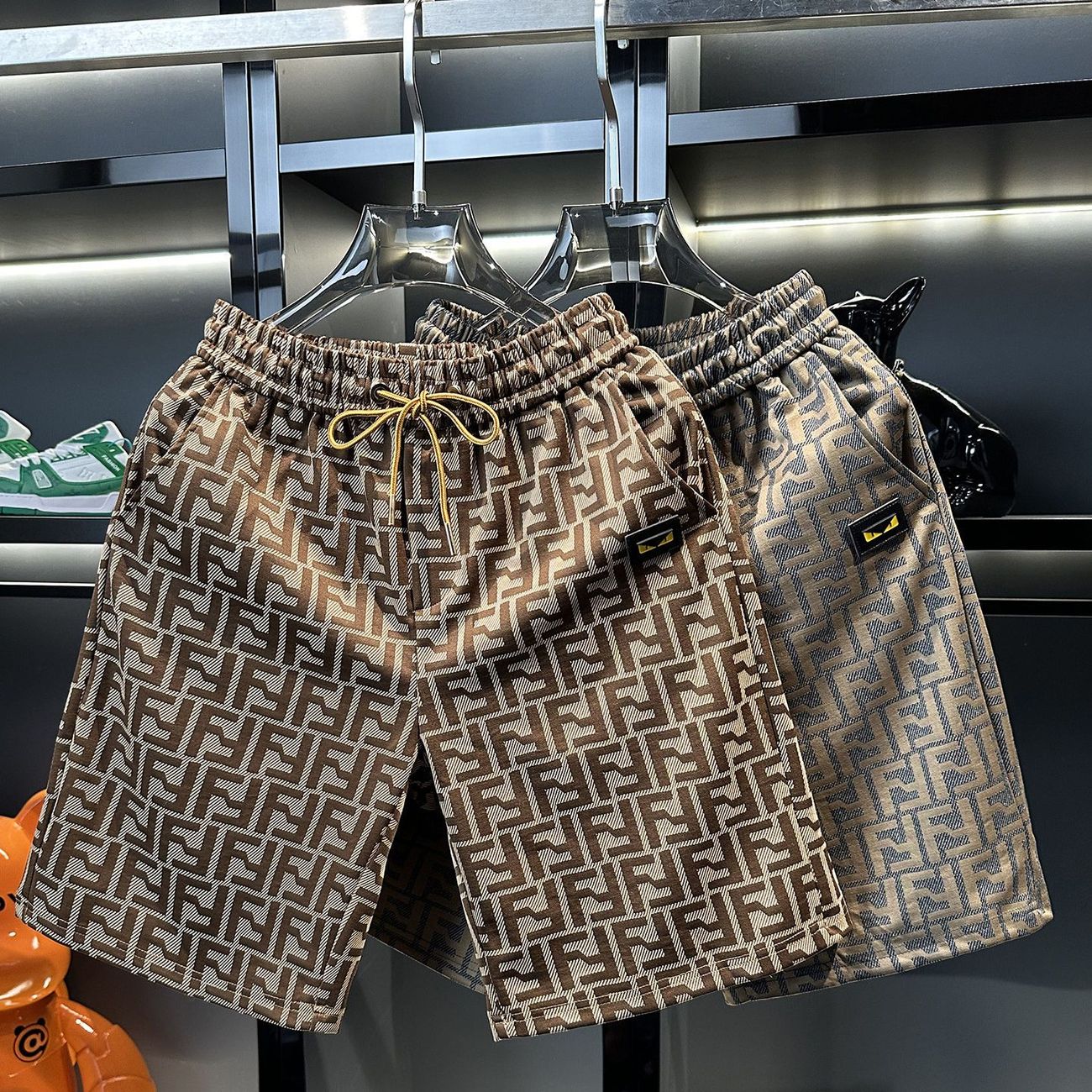『M-3XL』トレンディなカジュアルメンズショートパンツ、プリント柄スリムフィット、ビーチショーツ