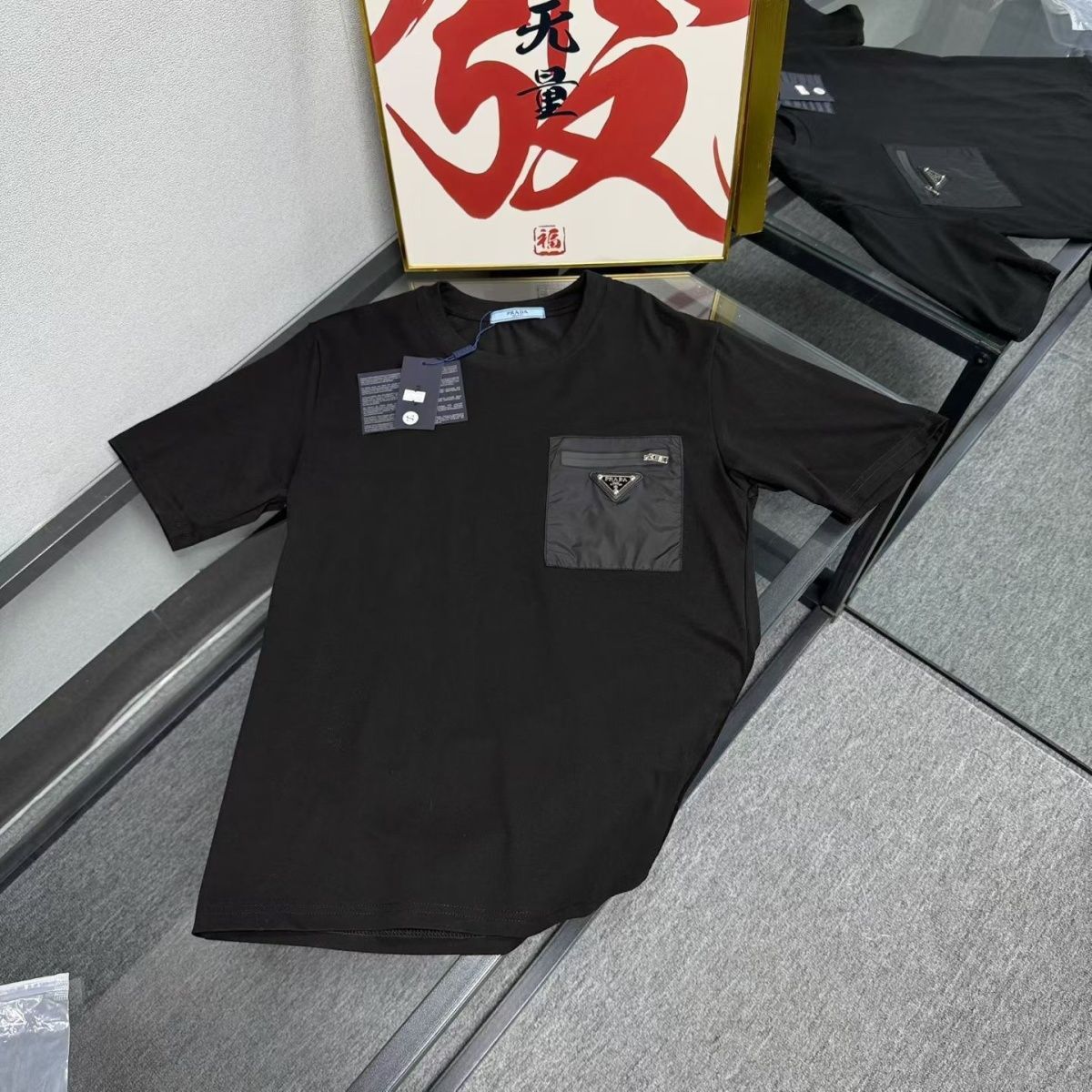 トレンディで着回しの効く、ゆったりとしたシルエットの半袖Tシャツは、人気のアイテムです