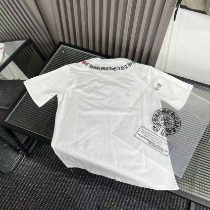 『L-4XL』夏にぴったりの、高級感あふれるトレンディな半袖Tシャツ。ラウンドネック、ゆったりとしたシルエット、男女兼用のおしゃれなトップス。
