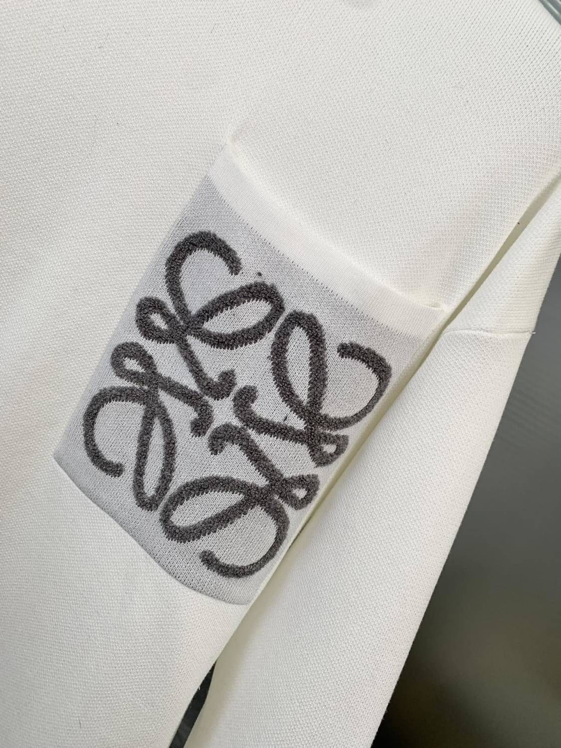 新しい秋冬ウールセーターファッションポケットロゴ刺繍ラウンドネック長袖ニットセーター