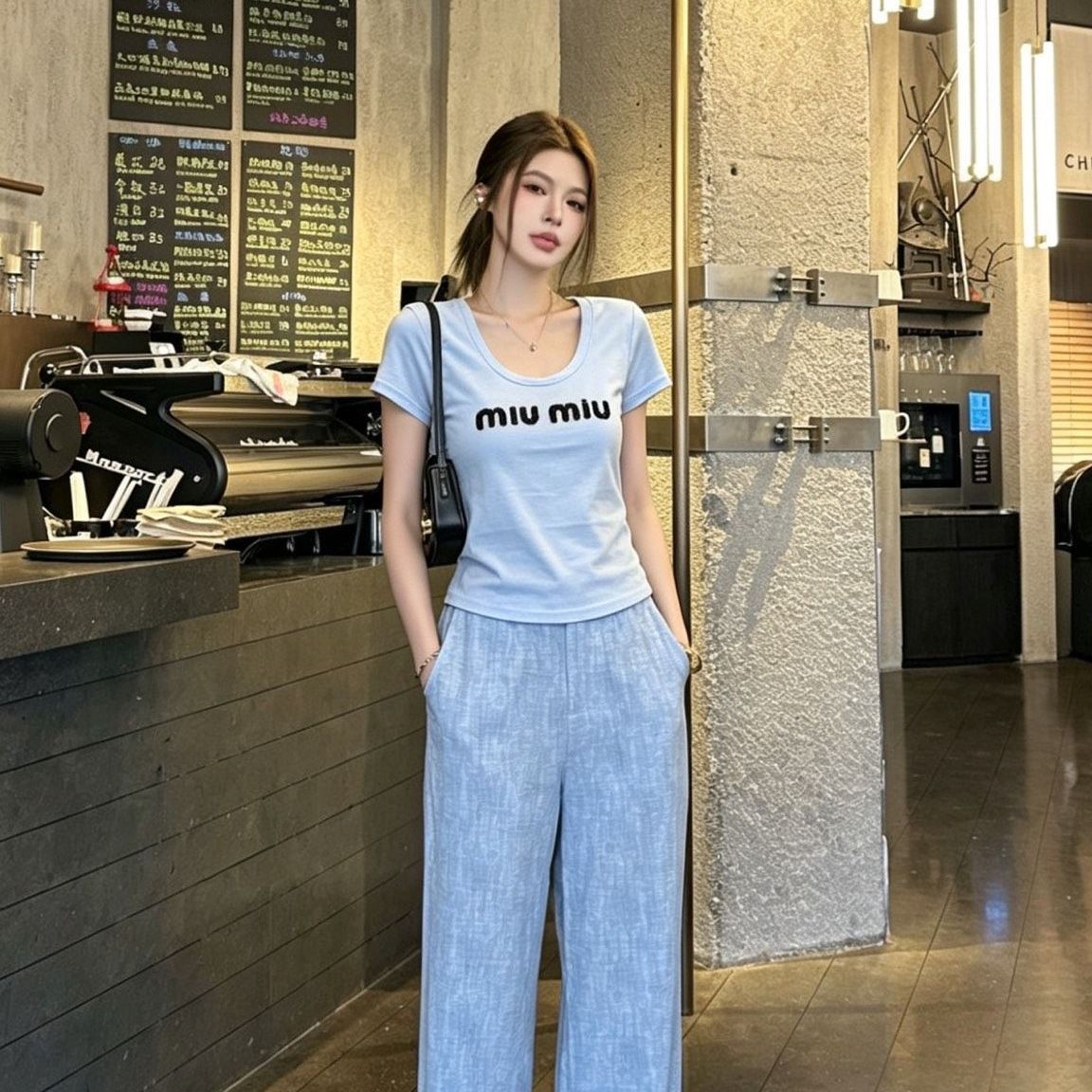 夏用ラウンドネックゆったり万能レター半袖Tシャツ（レディース）