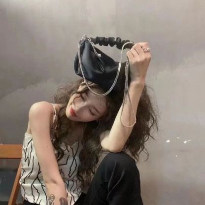 超人気 PRADA vintage ギャザー弁当袋
