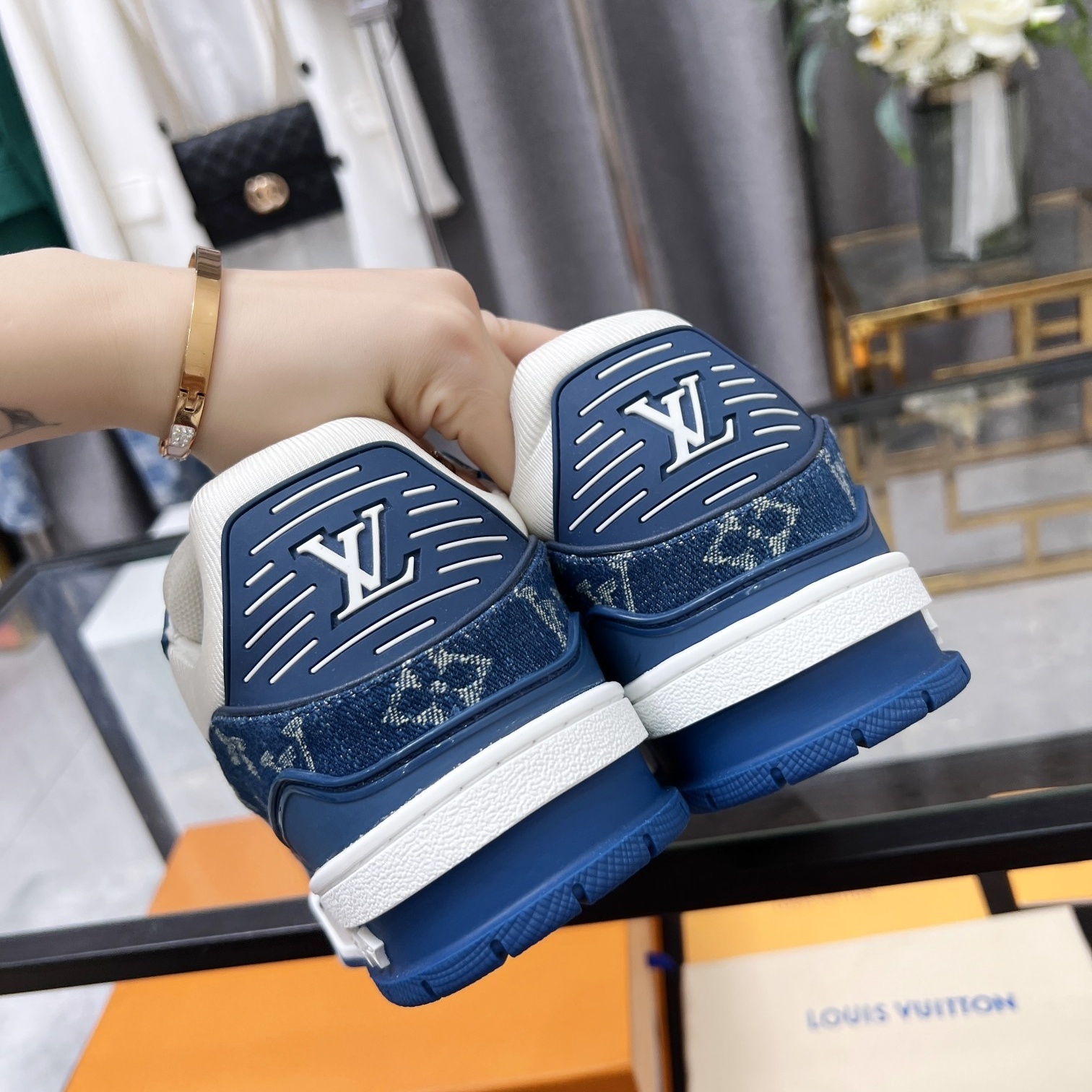 【L030】Louis Vuitton ルイ・ヴィトン スニーカー モノグラム　デニム