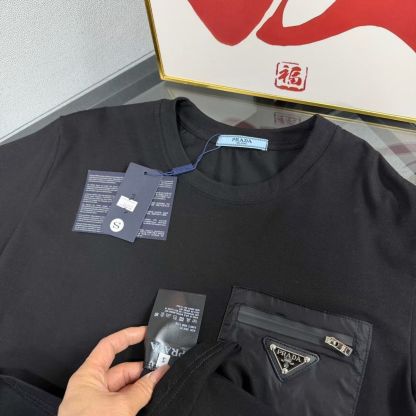 トレンディで着回しの効く、ゆったりとしたシルエットの半袖Tシャツは、人気のアイテムです