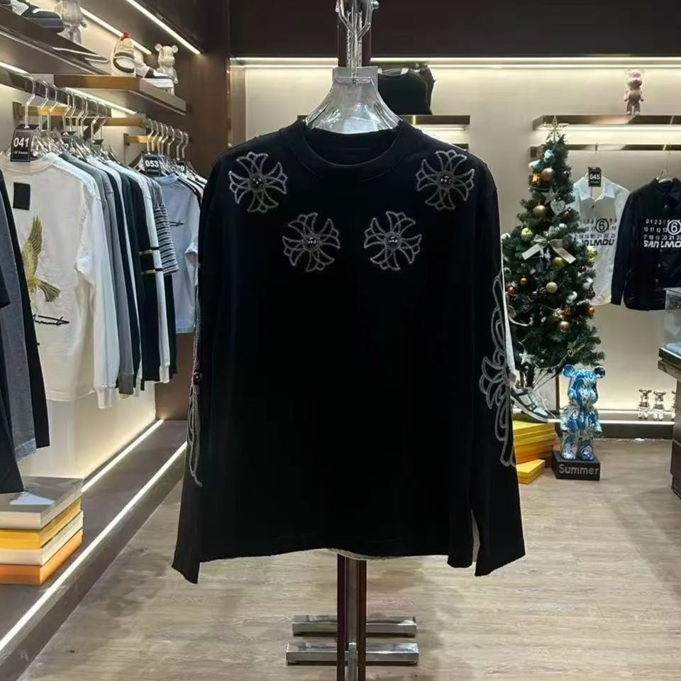 高級感と洗練された重厚な刺繍が施されたトレンドの長袖Tシャツ。カップルに最適です。