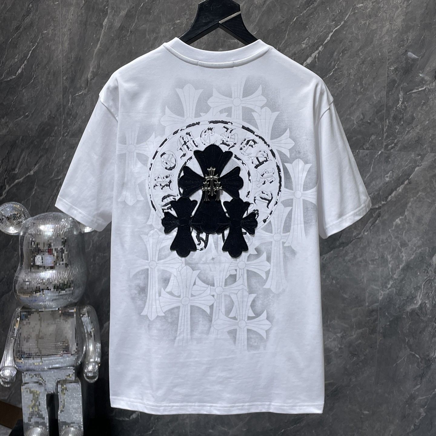【CHROME HEARTS】（クロムハーツ）半袖Tシャツ、ご好評に付き再入荷！