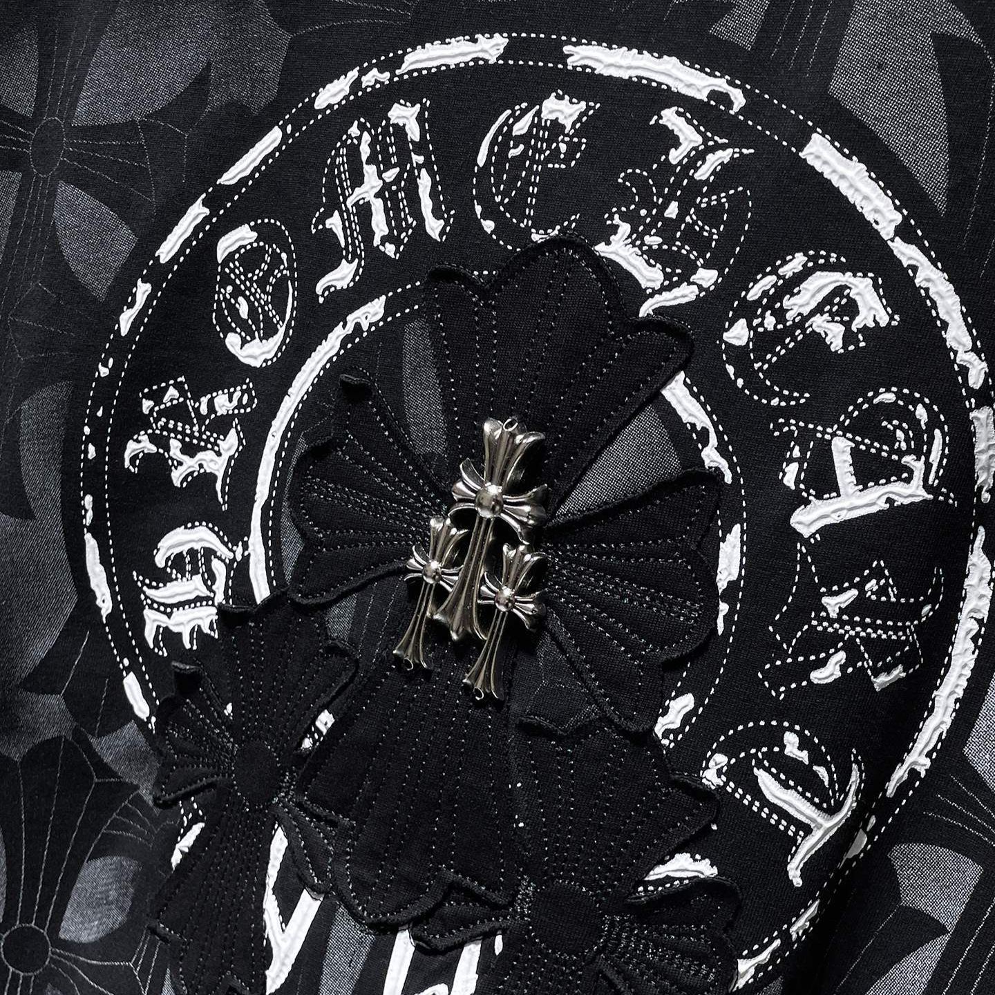 【CHROME HEARTS】（クロムハーツ）半袖Tシャツ、ご好評に付き再入荷！