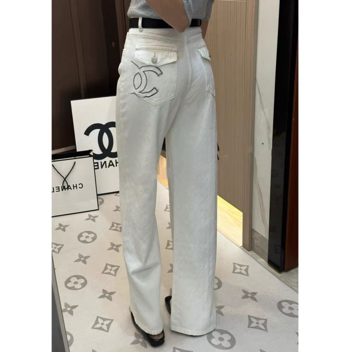 レトロなストレートレッグのハイウエストジーンズ、スリムに見えるカジュアルでゆったりとした女性用ロングパンツ