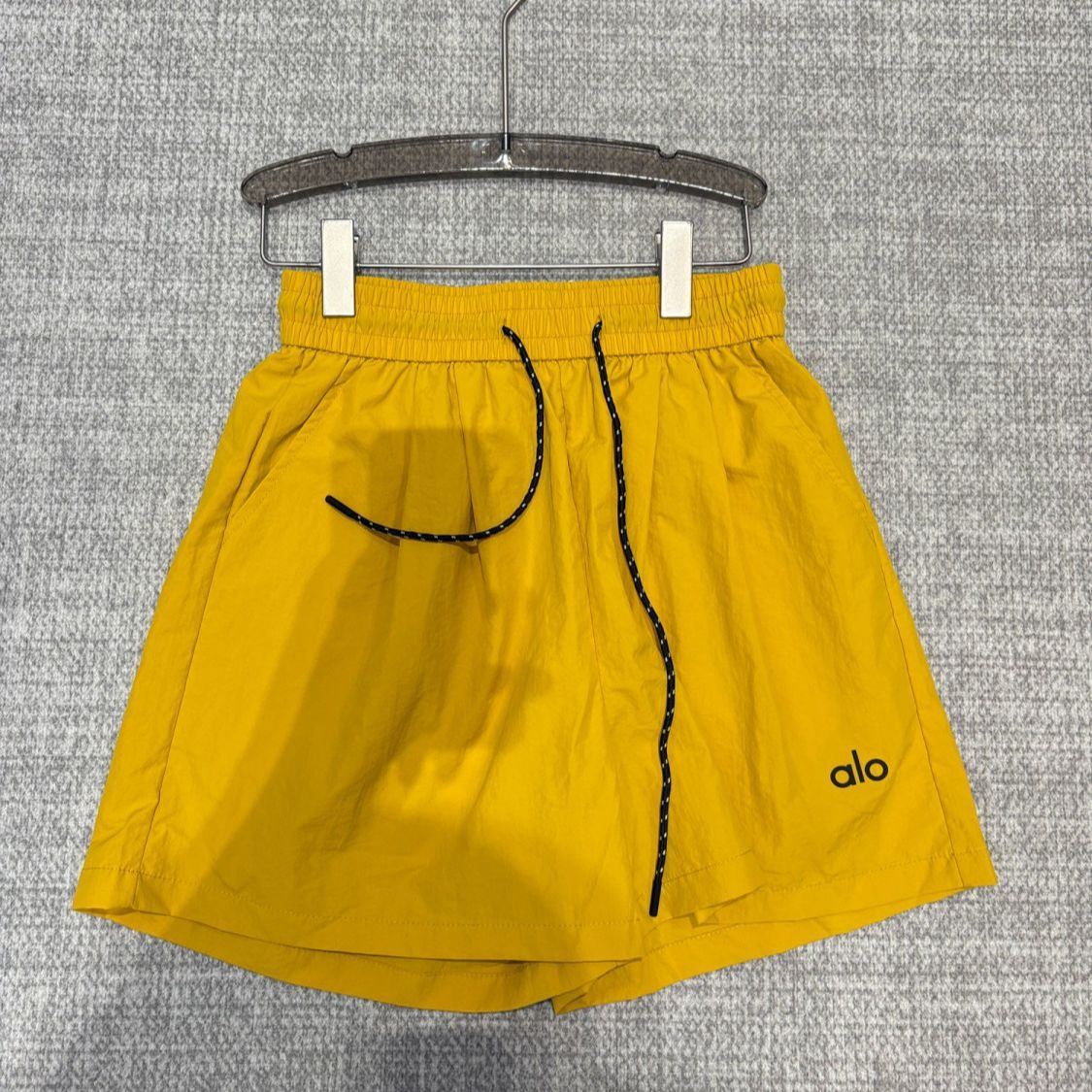 レディース おしゃれなドローストリング付きゆったりフィットスリムシルエット万能ショートパンツ