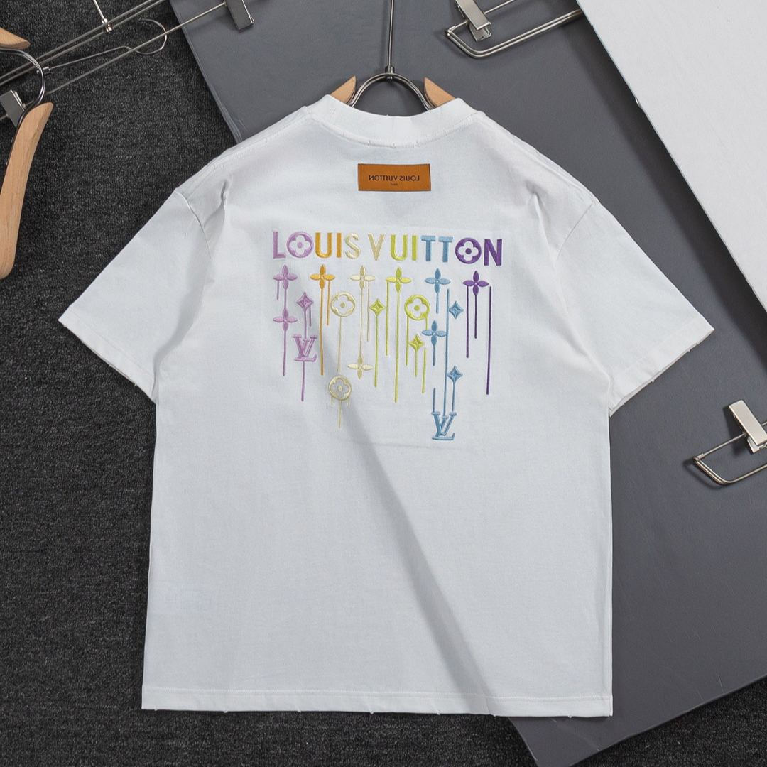 『S-XL』シンプルなカラフルな文字のタッセル刺繍入りラウンドネック半袖Tシャツ、ユニセックス