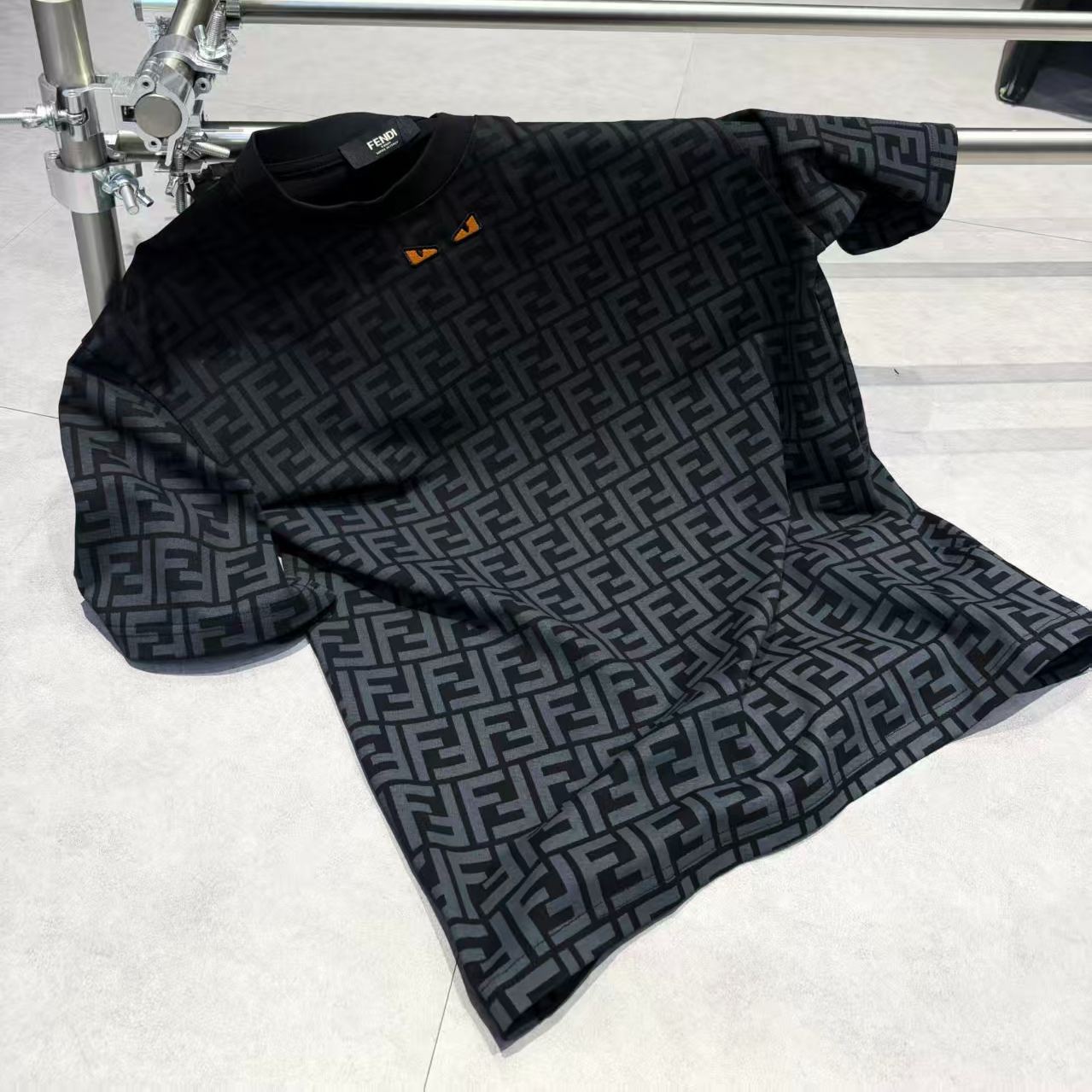 『S-2XL』春夏新作定番刺繍入り全面プリント カジュアル半袖Tシャツ