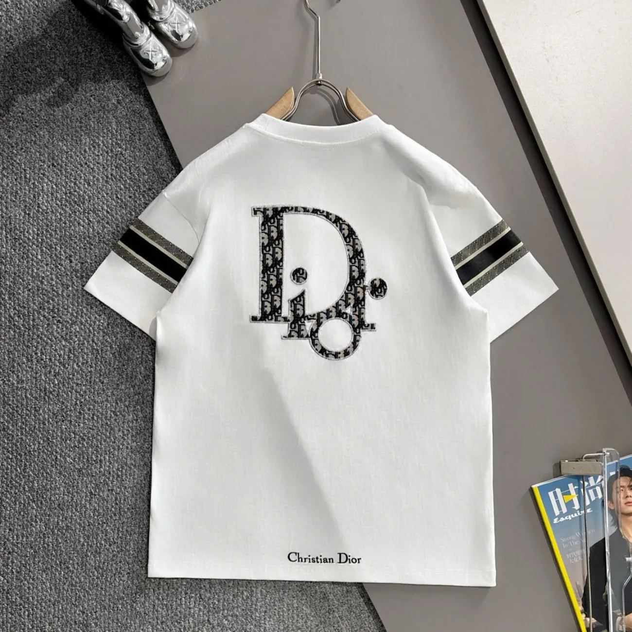 『XS-L』新作春夏定番刺繍入りカジュアルルーズ半袖Tシャツユニセックス