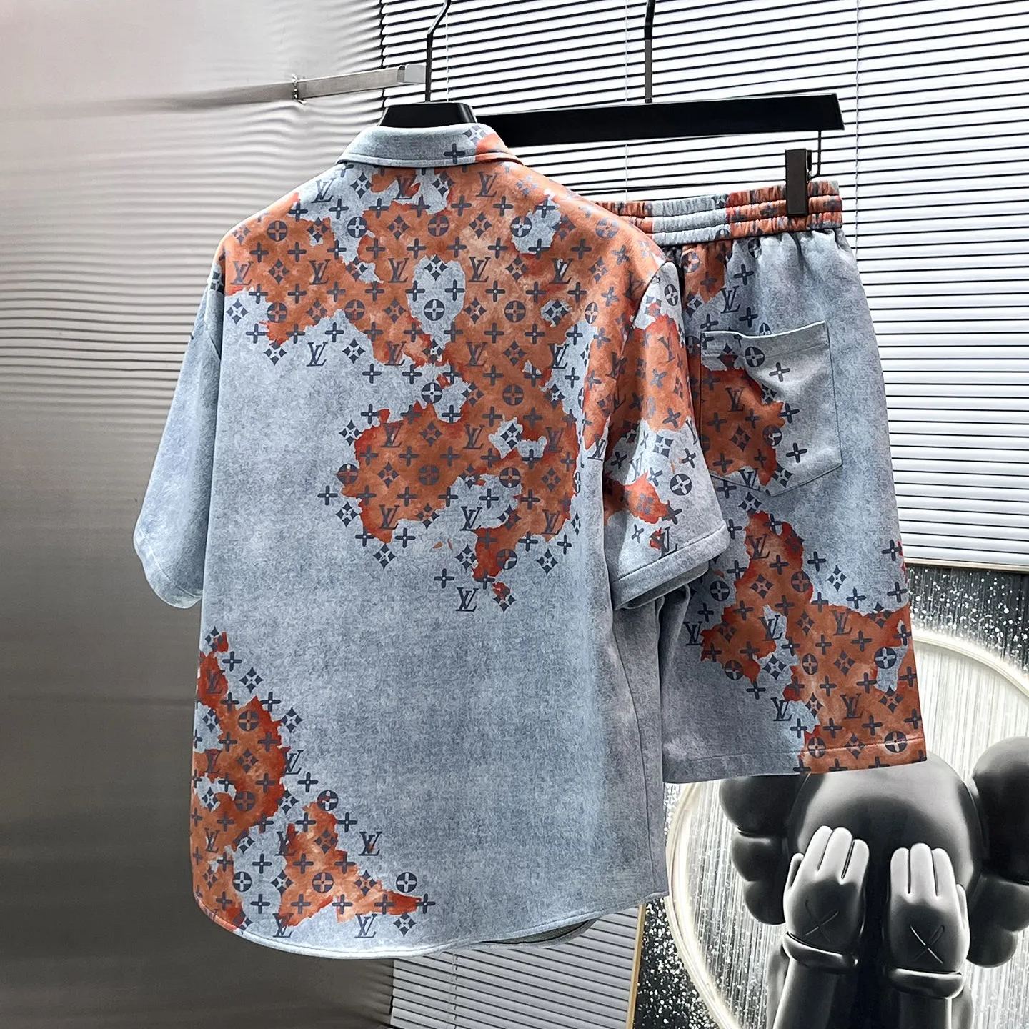 『M-3XL』高級で人気があり、ファッショナブルな半袖メンズスーツ、カジュアルな半袖シャツとショートパンツ