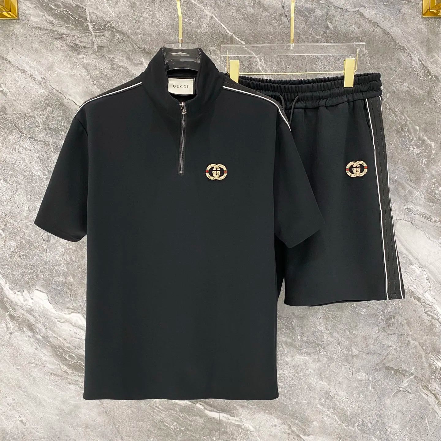 『M-3XL』夏のファッション、クルーネックTシャツとショートパンツのスーツ