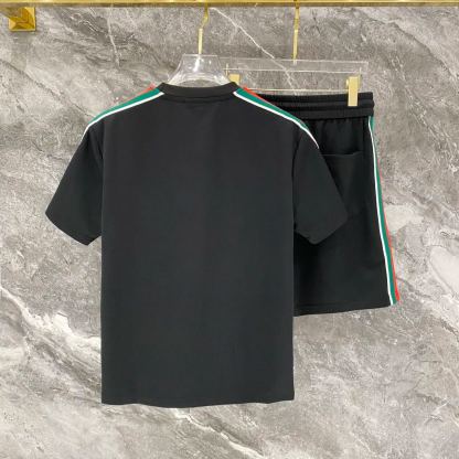 『M-3XL』夏のファッション、クルーネックTシャツとショートパンツのスーツ