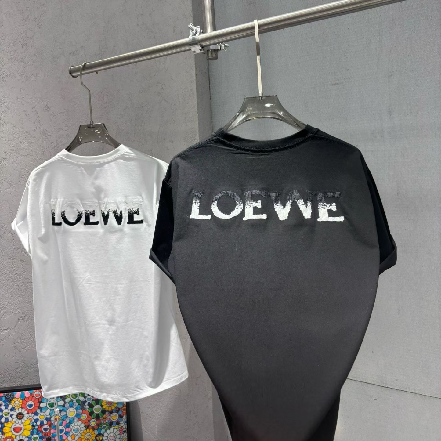 『M-3XL』人気の刺繍入りTシャツ、ゆったりとしたフィット感、ユニセックス