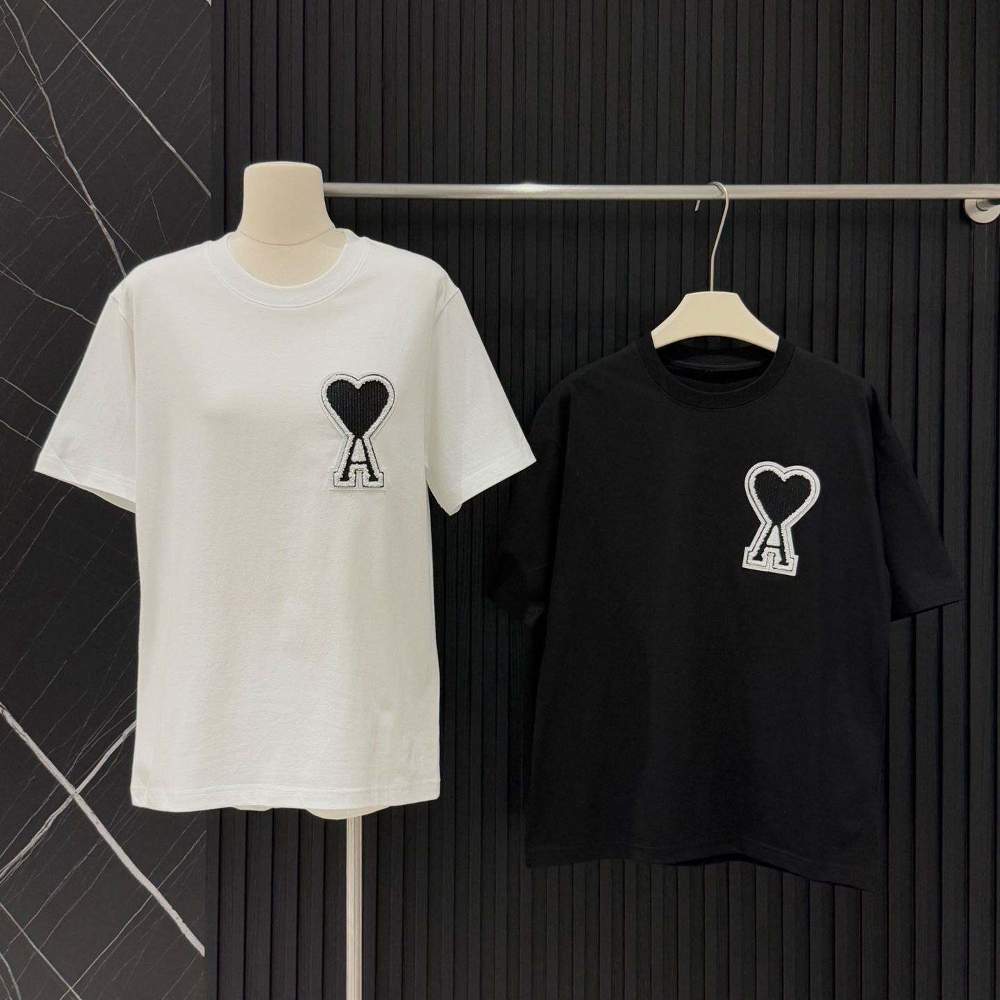 『S-2XL』カジュアルでゆったりとした刺繍入りの半袖トップス（男女兼用）