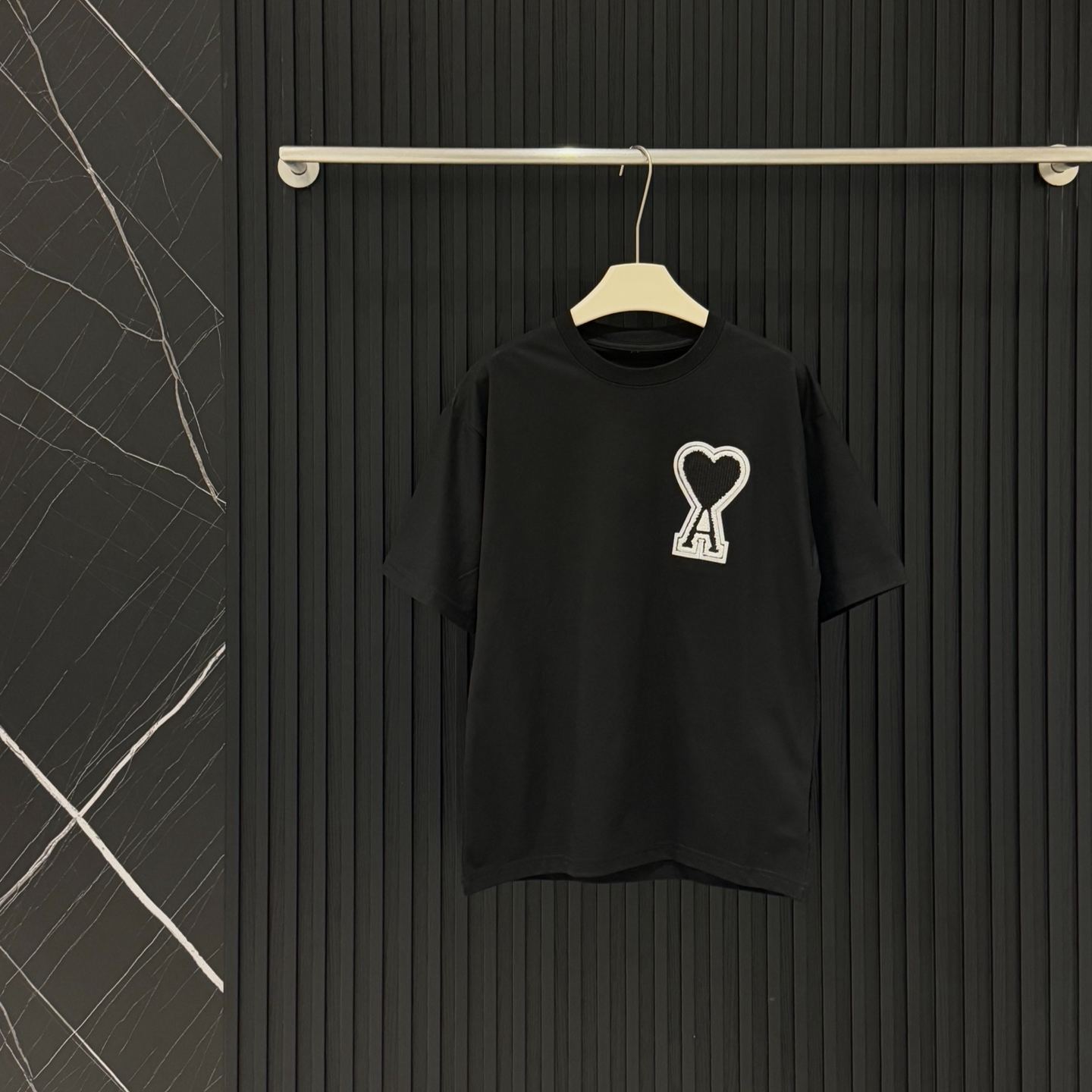 『S-2XL』カジュアルでゆったりとした刺繍入りの半袖トップス（男女兼用）