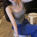 灰色