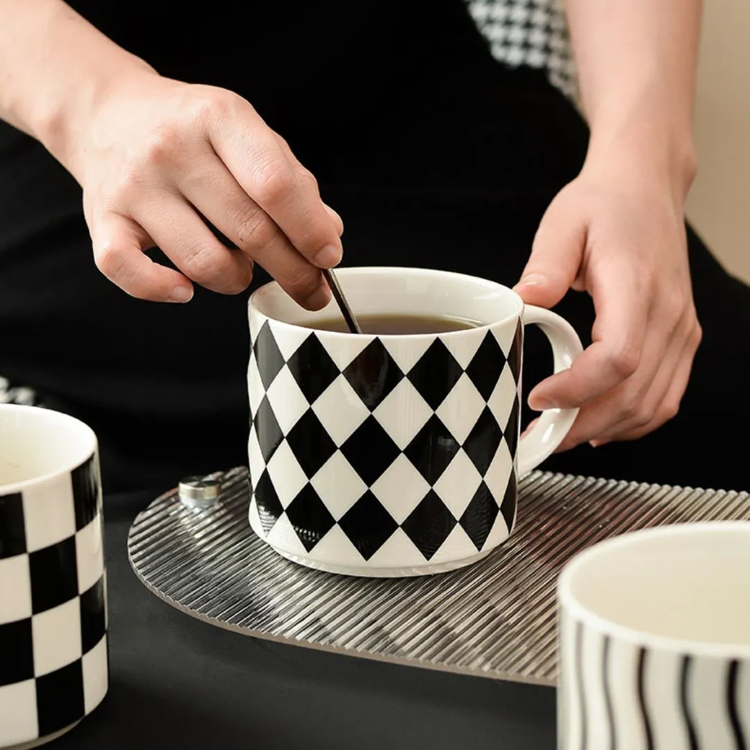 Black and White Ceramic Mug Set
