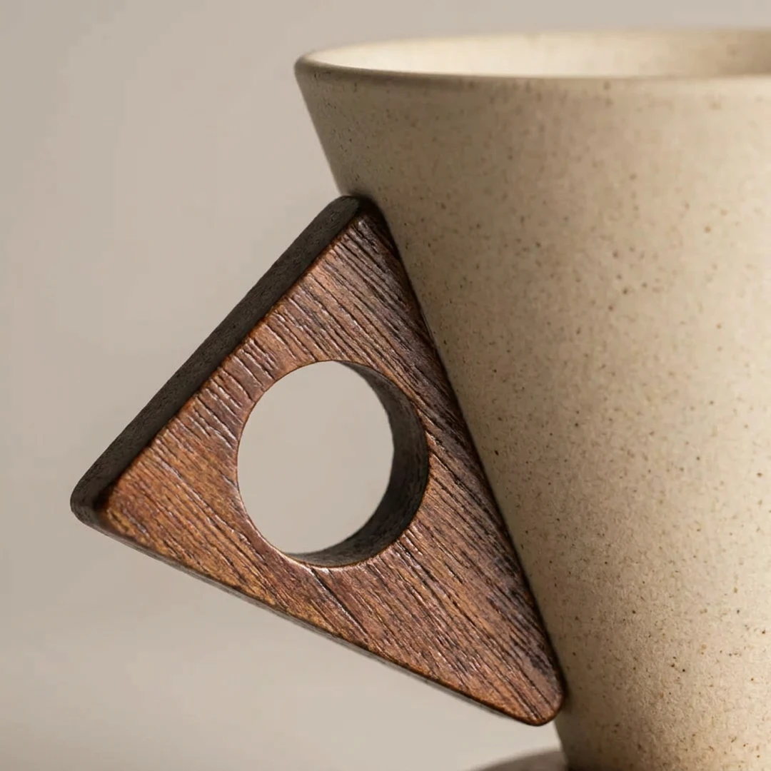 Cone Coffee Cups with Wood Base - Handle Detail