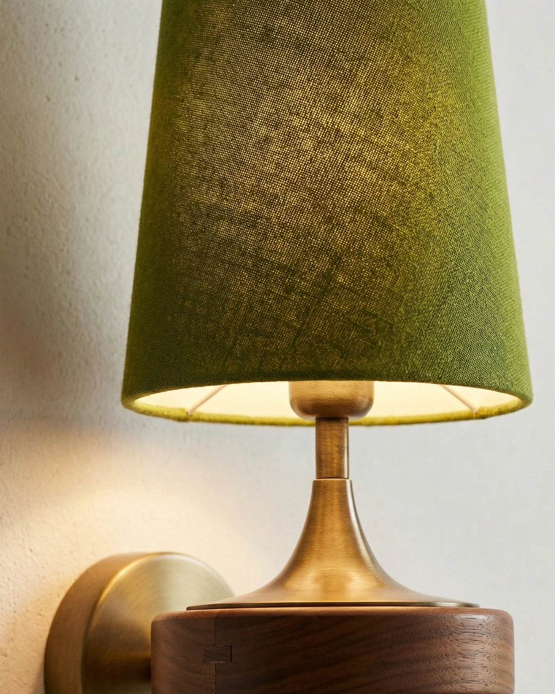 Liora Classic Wall Light - detail 1