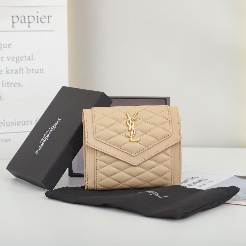 Saint Laurent GABYキルティング羊革ショート三つ折り財布