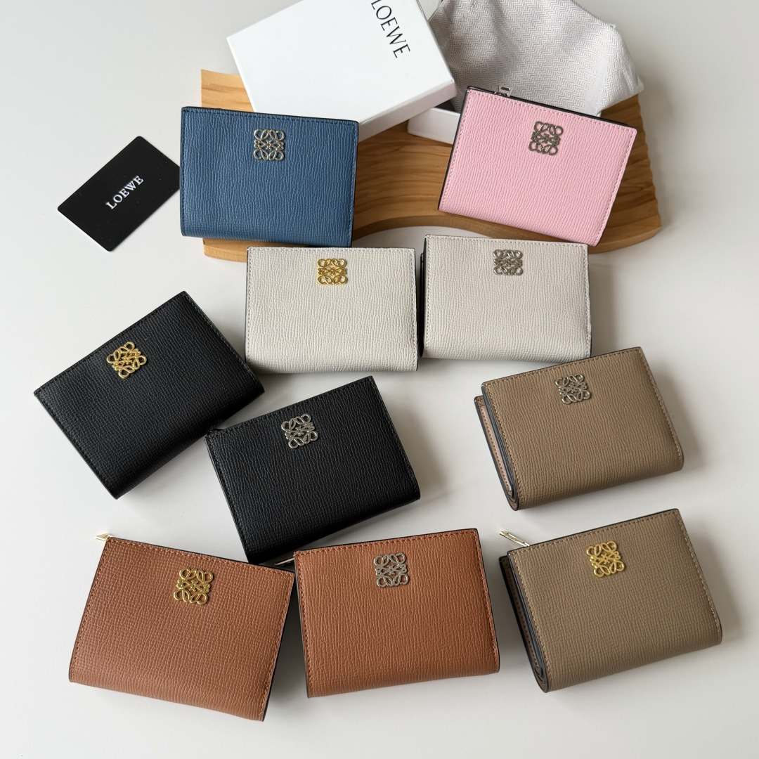 LOEWE アナグラム コンパクトウォレット 二つ折り財布 商品画像2