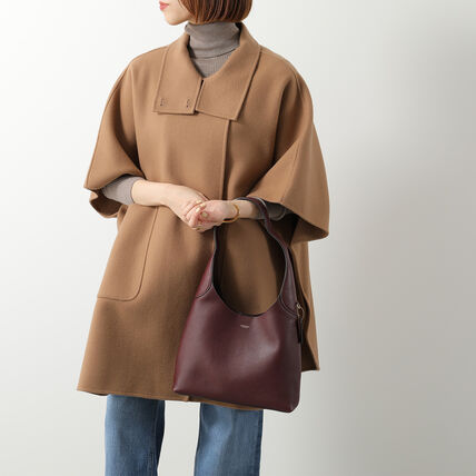COACH ブルックリン ショルダー バッグ 28 メルロー ボルドー コーディネート