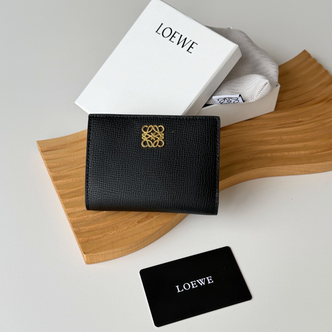 LOEWE アナグラム コンパクトウォレット 二つ折り財布 ブラック ゴールド金具