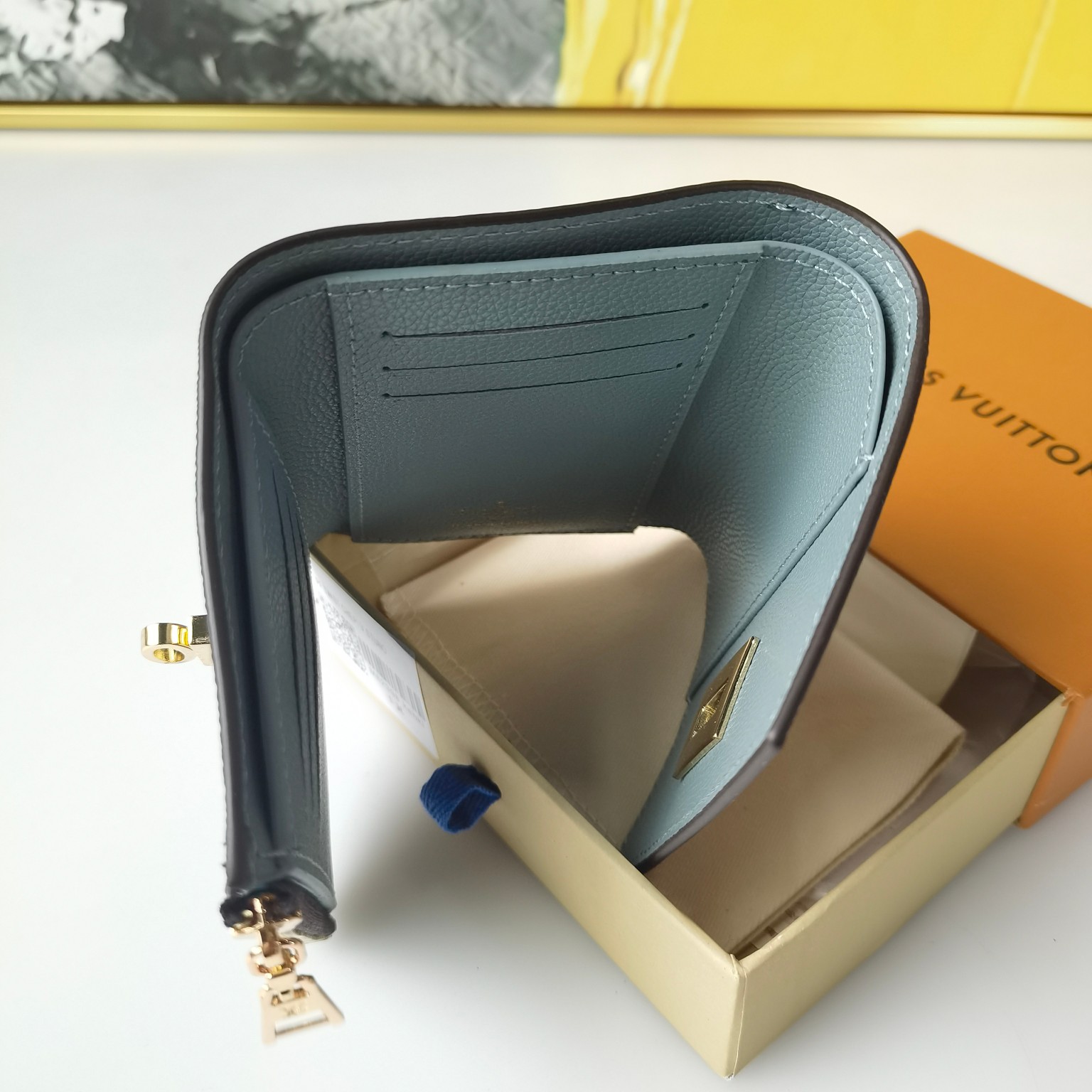 日本先行品 すぐ届 LouisVuitton ポルトフォイユ ヴィクトリーヌ