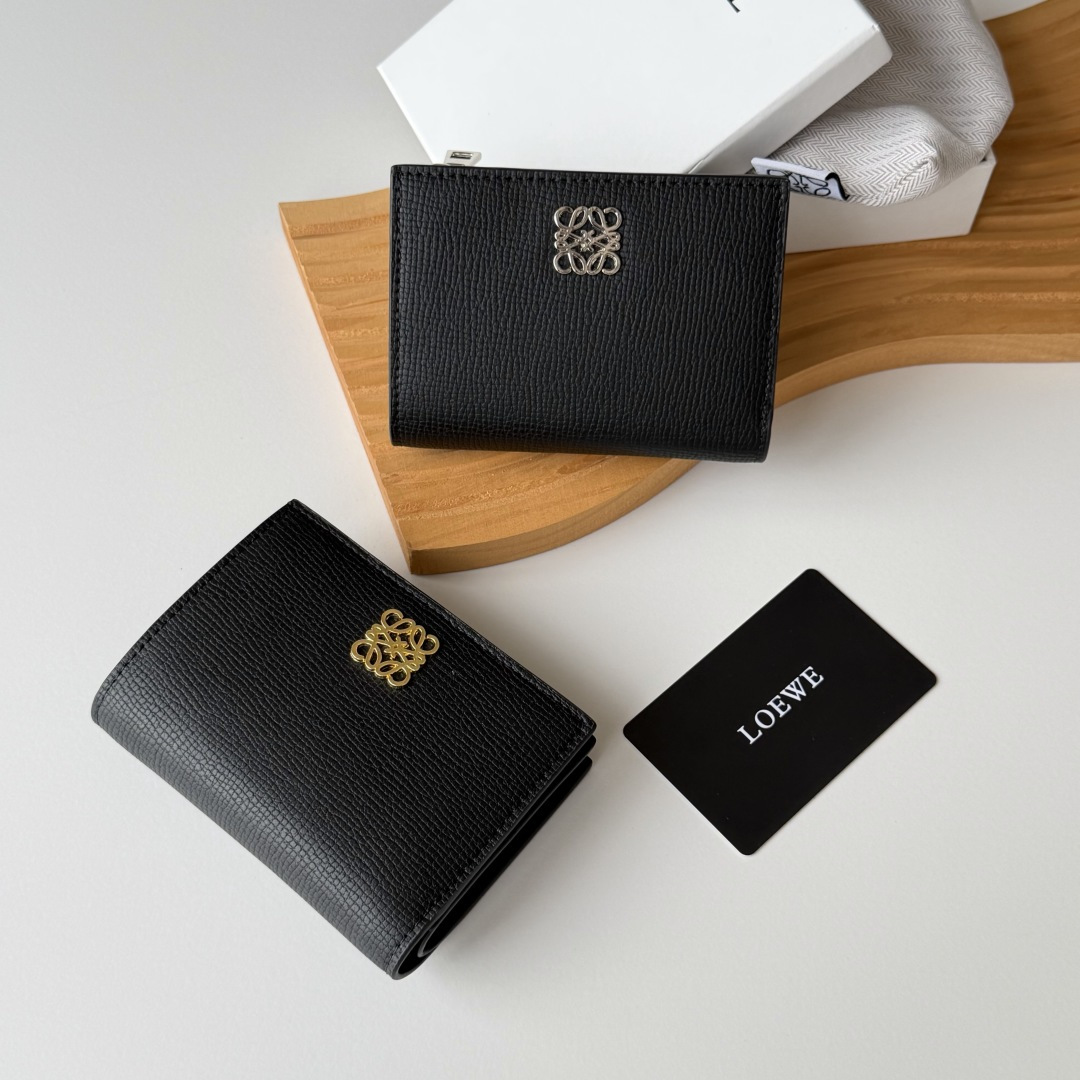 LOEWE アナグラム コンパクトウォレット 二つ折り財布 ブラック 金具バリエーション