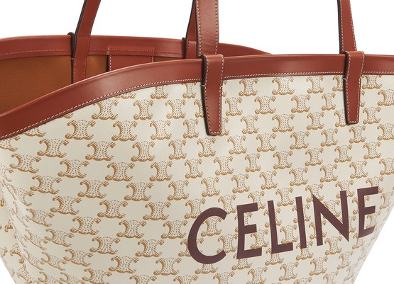 国内即発春先にいち早くGET！【CELINE直営店】毎日の通勤者の必需品 雑誌「VERY」掲載！矢野未希子同項のショッピングバッグ