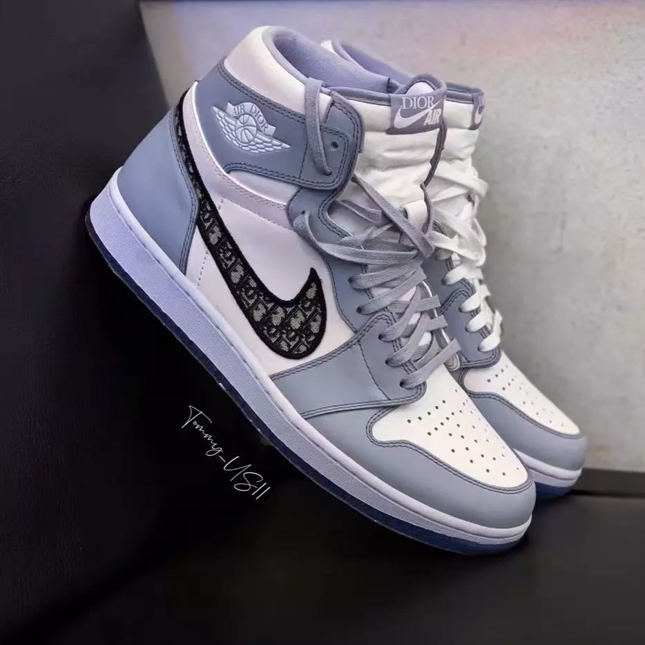 FINE 雑誌掲載 DIOR × NIKE AIR JORDAN 1 HIGH OG ディオール エア ジョーダン