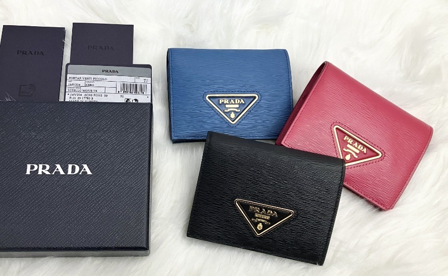 【PRADA】VIPセール ♪ Bifold Wallet 二つ折り財布 ♪