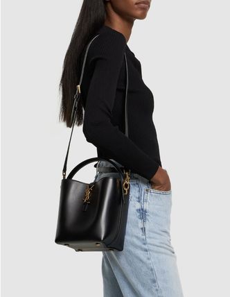 Saint Laurent Small Le 37 レザーバケットバッグ