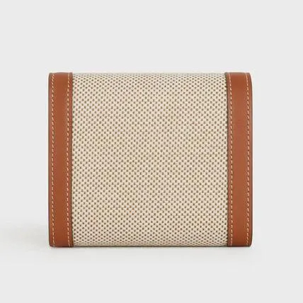 【CELINE 】セリーヌ 凱旋門 ゴールドバックル 二つ折り キャンバス レザー 財布 レディーススモールウォレット トリオンフ / テキスタイル＆カーフスキンナチュラル / タン