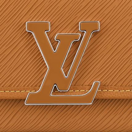 LOUIS VUITTON エピ・レザー ビュシ NM ショルダーバッグ