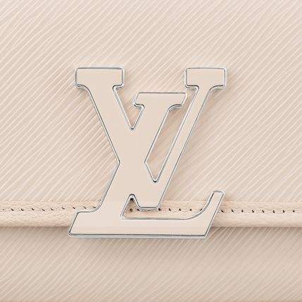 LOUIS VUITTON エピ・レザー ビュシ NM ショルダーバッグ